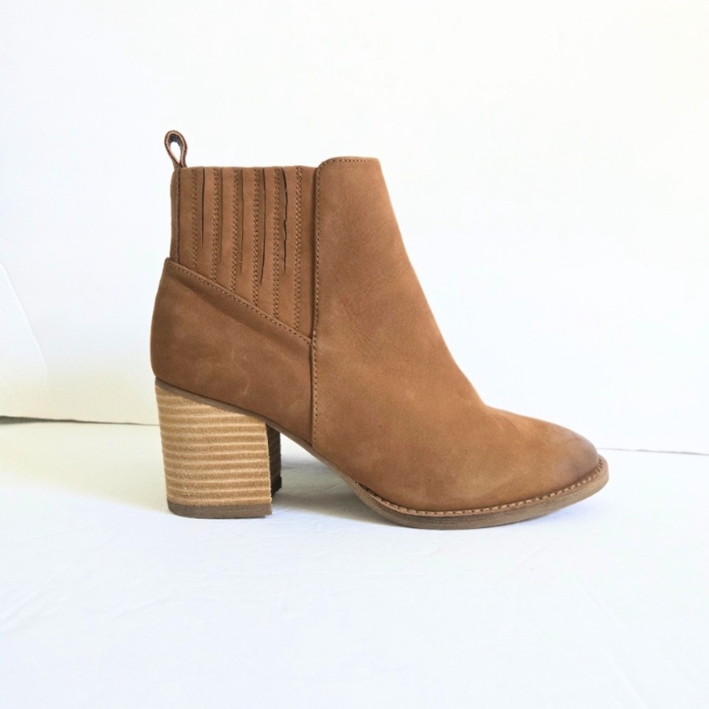 Blondo Noa Leather Tan Camel Ankle Heeled Booties Boots Size 11 Womens - Picture 2 of 12